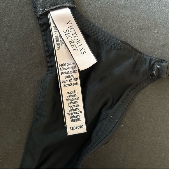 Black Victoria’s Secret Bra - Picture 3 of 3